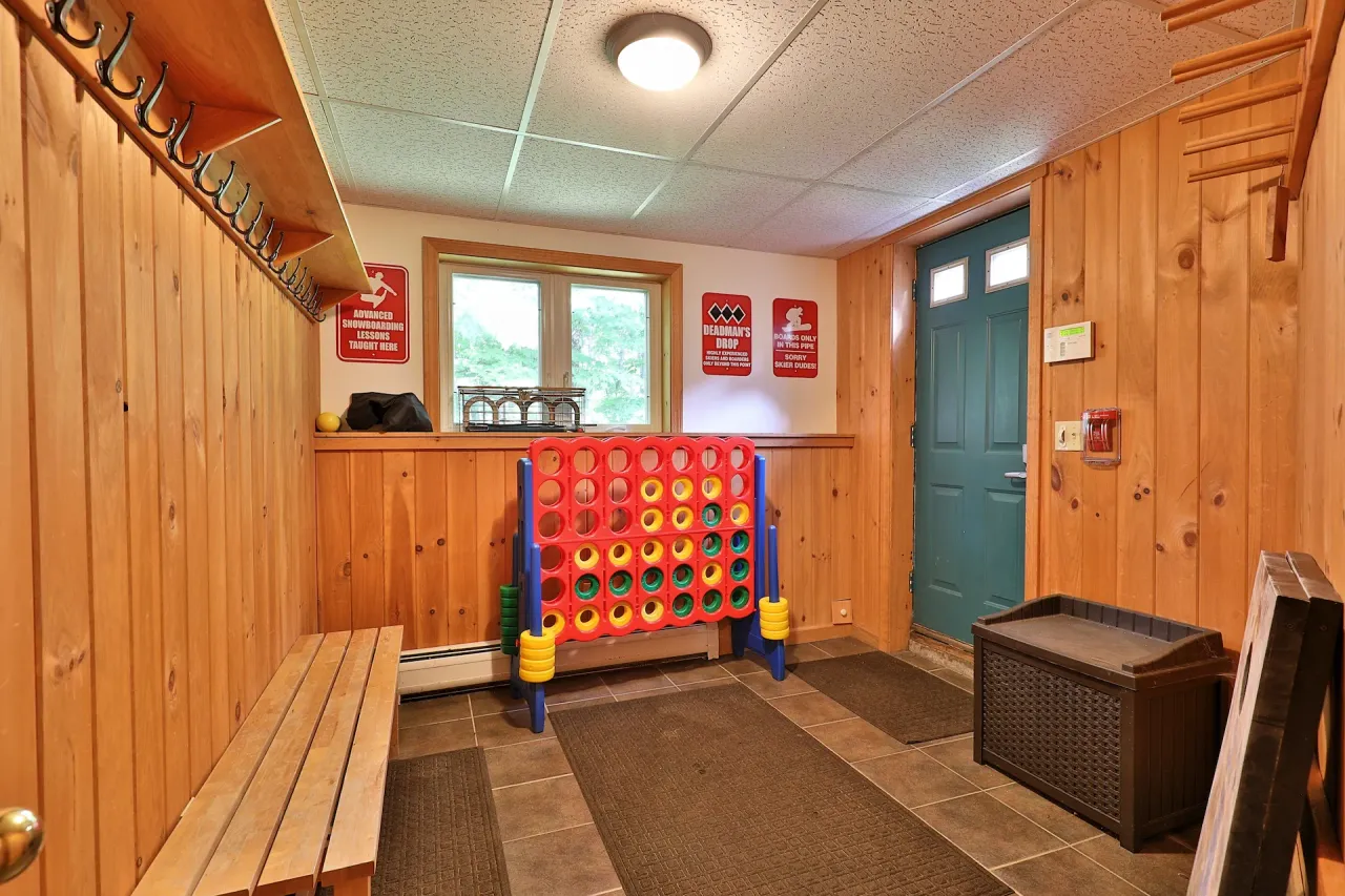 Snowdaze Interior View 2